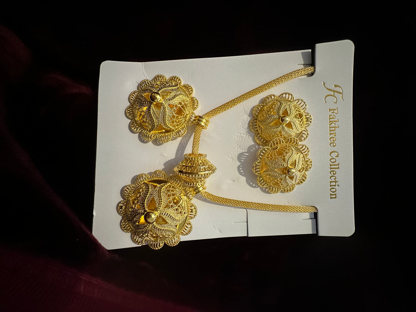 Parure précieuse