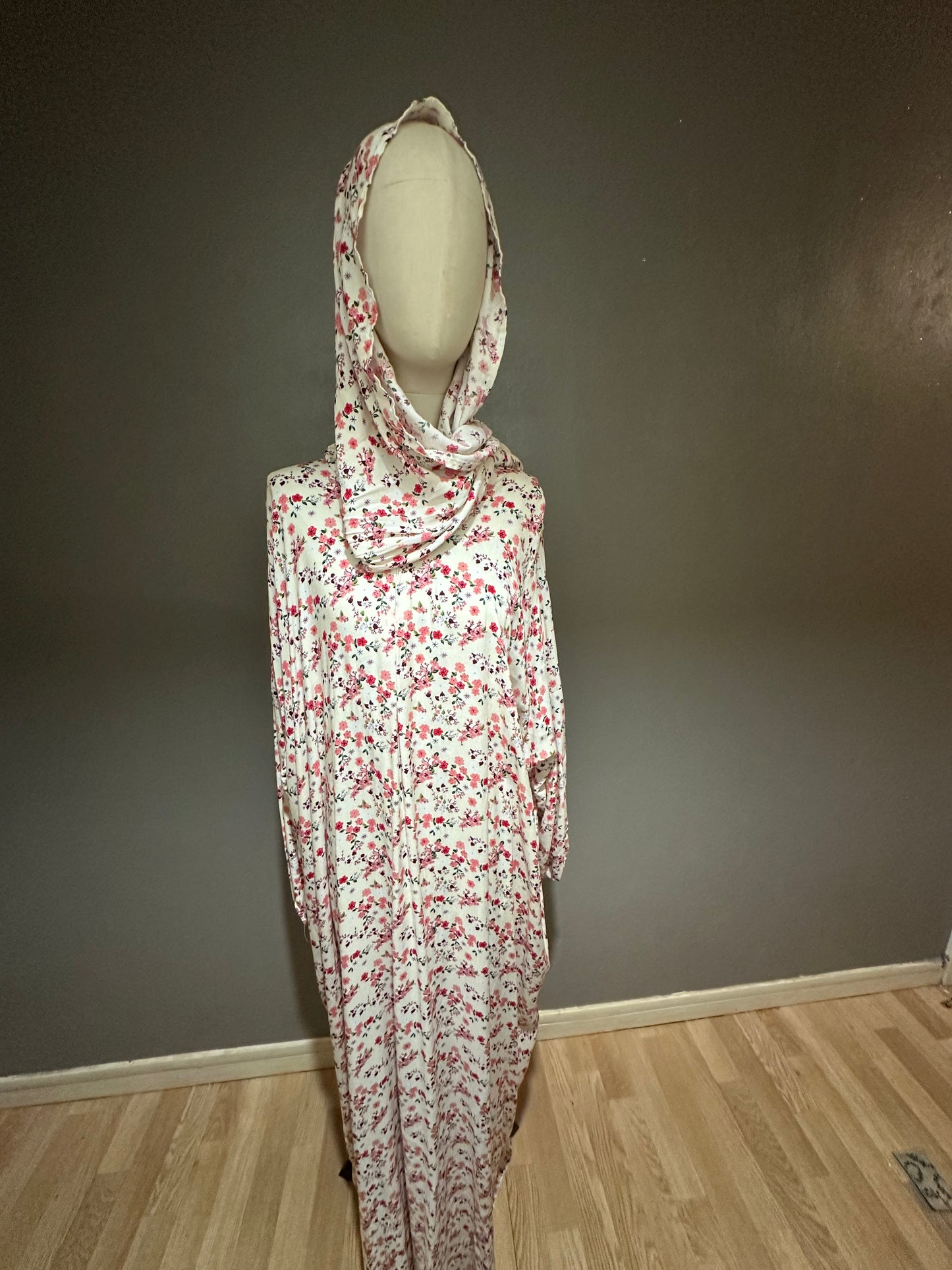 tenue de priere voile integré